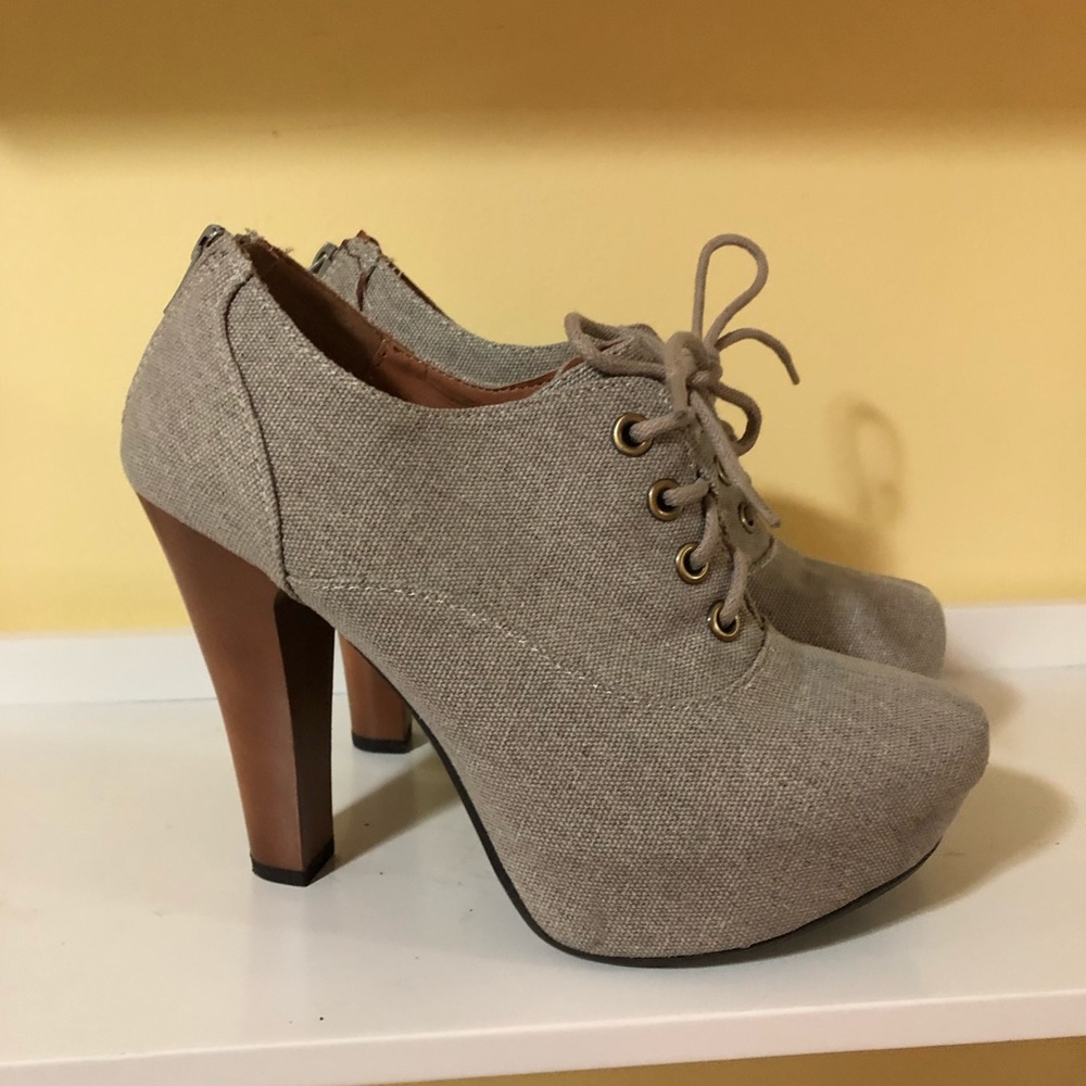 Qupid “Puffin-28” canvas bootie